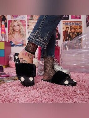 Victoria’s Secret Polka Dot Faux Fur Slippers L